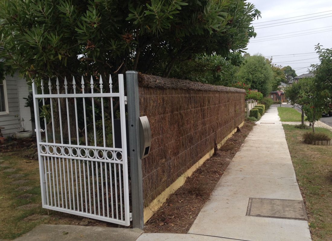 Brush Fencing & Gate Company Melbourne